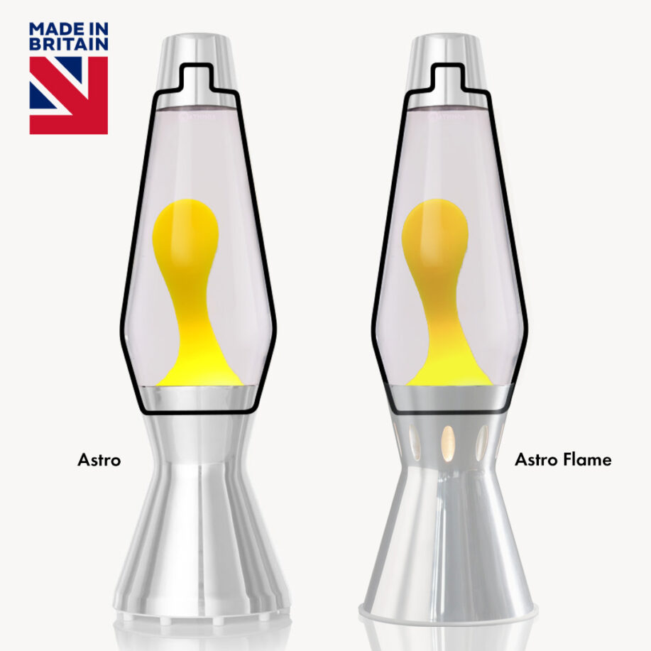 Bouteille de lampe à lave Mathmos Astro avec lave jaune et liquide transparent sur fond blanc