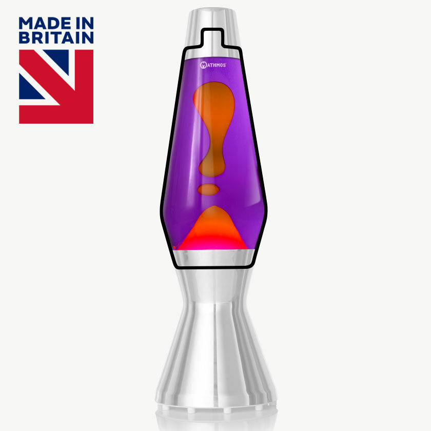 Bouteille de lampe à lave Mathmos Astro avec lave orange et liquide violet sur fond blanc