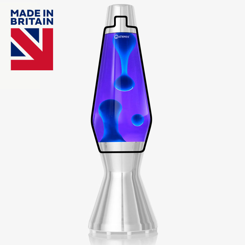 Bouteille de lampe à lave Mathmos Astro avec lave turquoise et liquide violet sur fond blanc