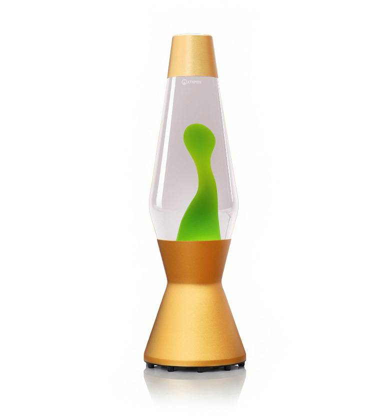 Lampe à lave Mathmos Astro avec lave verte et liquide transparent dans un corps doré sur fond blanc